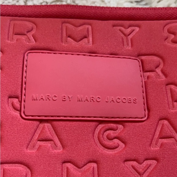 Marc by Marc Jacob IPad Case - Picture 5 of 7
